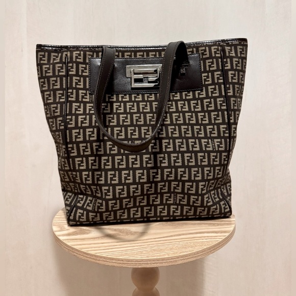 FENDI | authentic vintage tote black - Picture 1 of 14